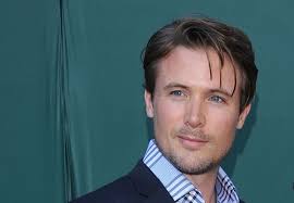 Chesapeake Shores: Season Five Premiere Date Set, Robert Buckley Joins  Hallmark Series as Jesse Metcalfe Departs