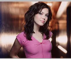 The singer and actress had also proverbially reached the mountaintop after quite the uphill climb, with no guarantee that happiness would be. Mandy Moore Hairstyles 30 Sexy Collection Design Press