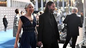 In 1904 the tsarevich alexis was born; Alexandra Grant Rebut Hati Keanu Reeves Setelah 20 Tahun