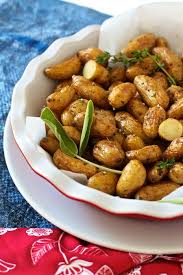 Everyone S Favorite Teeny Tiny Potatoes Marlameridith Com Recipes Tiny Potato Healthy Side Dishes