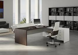 Executive office furniture highlights the office as an area for communication, and its design stands for clear decisions. Modern Executive Table Office Designwalls Com