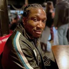 I'm so excited to announce that I've accepted an offer to stay at  DreamWorks Animation as an FX artist! I couldn't be more grateful to the  intern program, as well as my