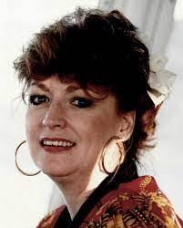 Ellen Hager's Instagram, Twitter & Facebook