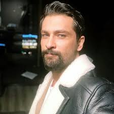 Pin By Kersti Paberit On Onur Tuna In 2020 Beautiful Men Turkish Men Man