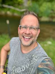 𝗧𝗵𝗶𝘀 𝗶𝘀 𝘆𝗼𝘂𝗿 𝗳𝘂𝗰𝗸𝗶𝗻𝗴 𝘀𝗶𝗴𝗻. You've wasted enough time  second-guessing yourself. Stop asking how. Stop waiting for motivation.  𝗚𝗲𝘁 𝗼𝘂𝘁 𝗼𝗳 𝘆𝗼𝘂𝗿 𝗼𝘄𝗻 𝘄𝗮𝘆 𝗮𝗻𝗱 𝗺𝗼𝘃𝗲. The life you  want is on