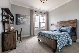 Wall Color Sherwin Williams Gray Screen Sw 7071 Flooring What S Happening E0928 510 Light Silver Boys Room Colors Boys Room Paint Colors Boy Room Paint
