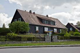 Sie erreichen uns jederzeit unter: Datei Wurmbacher Allee Allentsteig Jpg Wikipedia