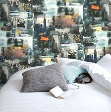 Le matériau n'est pas seulement le papier, il en existe en matières synthétiques. Tendance Des Papiers Peints Trompe L Oeil Plus Vrais Que Nature Madame Decore