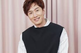 Jumat, 18 okt 2019, 10:00 wib. 4 Episode Running Man Terlucu Lee Kwang Soo Dijamin Bikin Ngakak Matamata Com