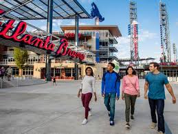 In 2016, atlanta had 472,522 residents residing within the city limits and nearly 5.3 million in the entire metro area. Atlanta Metro Official Georgia Tourism Travel Website Explore Georgia Org