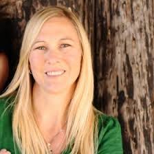 Deanna Lalonde's Instagram, Twitter & Facebook