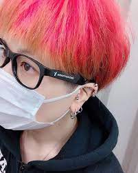 おゆちゃんさんはinstagramを利用しています おピンクの髪が色抜けてきてグラデーションみたいになりましたwww ピンクヘアー ピンク髪 マニパニ マニックパニック おやすみぷんぷん goodnightpunpun winter instagram cat eye glass fashion
