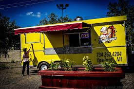 Shawarma Chef Food Truck — Mobile caterer food truck in Ypsilanti, Michigan