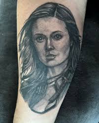 Lads and lassies You've always wanted to get a special tattoo? You've  always dreamed about getting it done the old way? Poked by hand, by a  tattoo artist with an old soul