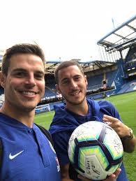 4.0 out of 5 stars 10. Cesar Azpilicueta On Twitter Fussball