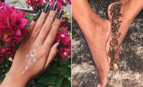 See more ideas about henna designs, simple henna, henna. 43 Simple Henna Designs That Are Easy To Draw Stayglam