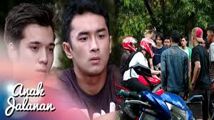 Atas kejadian itu keduanya dihukum mati. Boy Ingin Cari Tau Yang Fitnah Aj Anak Jalanan 1 Agustus 2016 Youtube