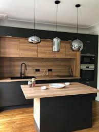 cuisine noire et bois cuisine noire et bois robinet cuisine cuisine noire