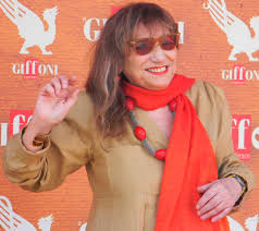 It is 1965 and antonio calenda chooses it to enter the piera degli esposti, bolognese soul and universal talent, barefoot queen of the italian scene between theater, cinema, television and literature, leaves. Piera Degli Esposti Wikipedia