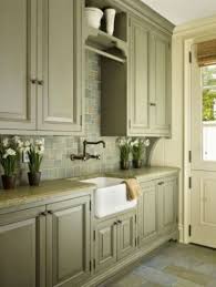 Off white kitchen cabinets is an excellent choice to pick when you love a white color to dominate your cooking area, but at the same time, you don't white is never a boring affair and it will be obvious when you take in all these white kitchen cabinets ideas. Patty Borich Pattyborich1 On Pinterest