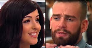 WATCH: First Dates Contestant Removes Her Wig, Man's Response Goes Viral