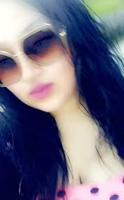 Chicago's most iconic clock TRARASSA S 0 ! ١١ Ail Il PL I il