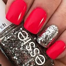 All the leaves are brown, but your nails can be absolutely beautiful for autumn. 18 Fantastic Silver Nail Designs Pretty Designs