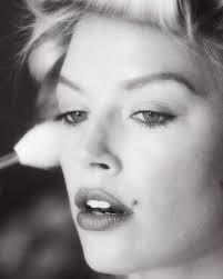 First red (blue) carpet for @billboard Women in Music Awards 🩵🩵🩵🩵🩵  behind every woman are many many other women: thank you @thepaulaperalta  @maddielouviere @worldfamousmuriel @baileewolfson for the gussy up!! (and  per last