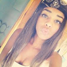 Sarah Crisci's Instagram, Twitter & Facebook