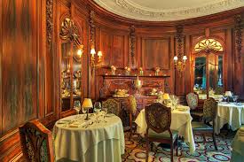 The castle dining room along with the drawing room the formal castle dining room was a real centerpiece of irish castle living in the 1800's. Castle Dining Okemo Restaurants The Castle And Resort Homes