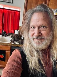 I'm headed to Buc-ee's and Silly is looking for trouble in the sink