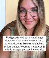Ein Unternehmen aufzubauen ist anstrengend. That's true. ABER: Du darfst es  dir leicht machen. Mit Strukturen & Automationen. Struktur lernst du, wenn  du P4 kommentierst ⬇️ Automationen, wenn du P6 kommentierst ⬇️
