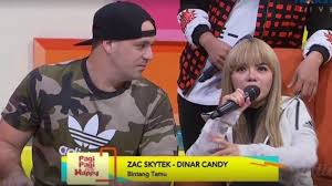 Usai terjual, kini dj dinar candy kembali jual 2 celana dalam, didiskon jadi rp90 juta. Fdj Sexy Dinar Candy Tewas Di Taiwan Sebelumnya Posting Foto Bareng Bule Kekar Tribun Sumsel