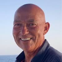 900+ "Bob Alexander" profiles