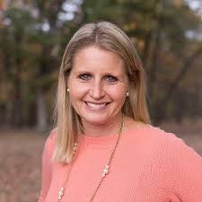 Kristin Donley's Instagram, Twitter & Facebook