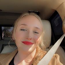 How to decorate corner windows?