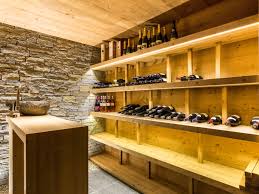 Weinkeller Bauen Modern Gestalten Indirekte Beleuchtung Weinregale Weinkeller Bauen Weinkeller Kellerbeleuchtung