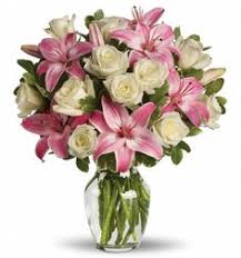 Send flowers, gift baskets, balloons and teddy bear delivery at send flowers. 9 Roses Ideas Flower Arrangements Flower Delivery Same Day Flower Delivery