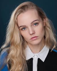 lilly.joan LILLY JOAN GUTZEIT by @svenserkis #newheadshots #lillyjoangutzeit