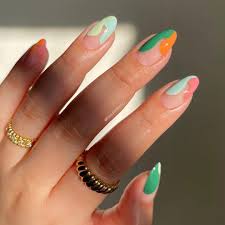 Kylie kristen jenner is a big influential character to girls who follow the activities of different celebrities. Summer 2021 Nail Trends Color Blocking Nail Art Instyle