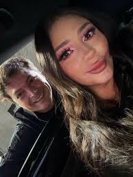 Juan Basurto's Instagram, Twitter & Facebook