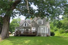 1850s New England Farm House In Rockland Maine Houses For Rent In Rockland Maine United States Maine House New England Farmhouse Renting A House