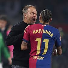 Copa do Rei: técnico do Barcelona lamenta lesão de Raphinha e ironiza Real