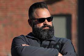 Gas monkey's richard rawlings seeks out automotive entrepreneurs on the brink of failure. Gas Monkey Garage V Twitter Tag Two Friends That Need To Watch Garage Rehab Wednesday S On Discovery 10 9c Garagerehab Gasmonkey Richardrawlings Https T Co Aowvjicsy1