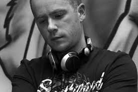 Divert: Thomas Dexter + Kiro