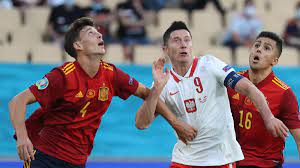 España creía que debería una a lewandoski.pero polonia terminó cediendo. Resumen Y Goles Del Espana Vs Polonia De La Eurocopa As Com
