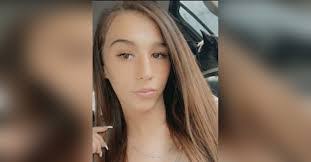 Karen Beauchamp's Instagram, Twitter & Facebook