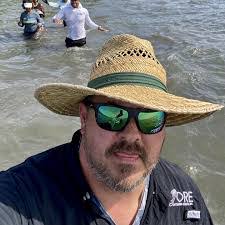 Eric Carstens's Instagram, Twitter & Facebook