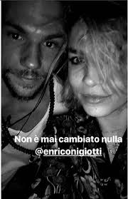 Una carrellata di scatti che ritraggono giulia diana, attuale fidanzata del cantante enrico nigiotti. Emma Marrone Ed Enrico Nigiotti Tenere Parole Sui Social