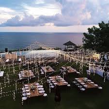 150 guests will fit at 15 round tables or 18 rectangle tables. Wedding Reception Seating How To Seat Guests For A Lively Celebration